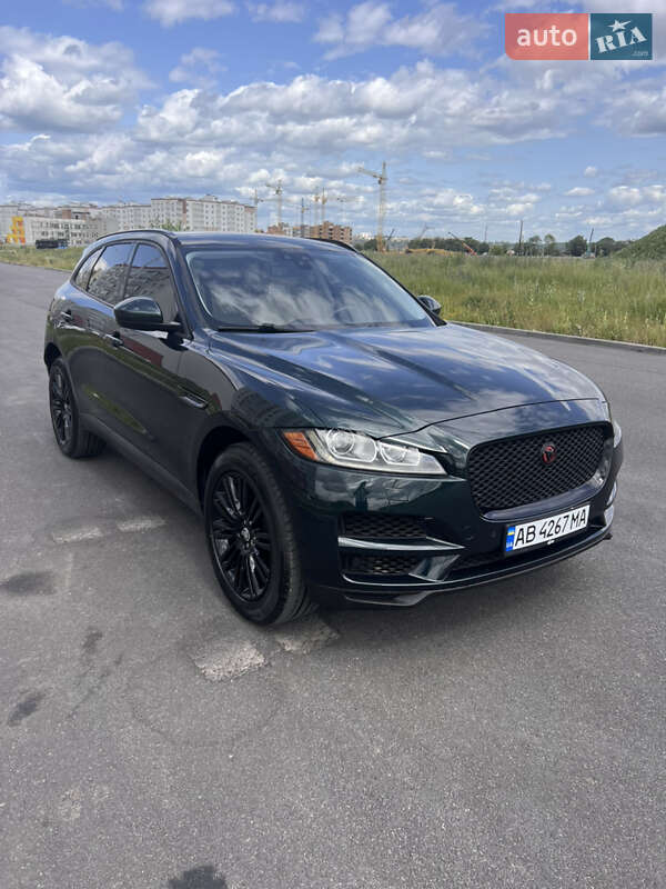Внедорожник / Кроссовер Jaguar F-Pace 2017 в 