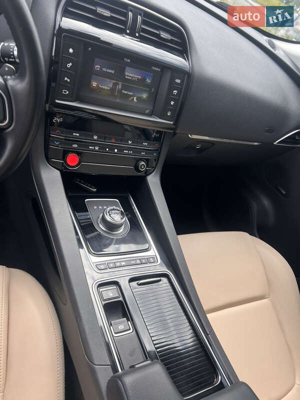 Позашляховик / Кросовер Jaguar F-Pace 2017 в Вінниці