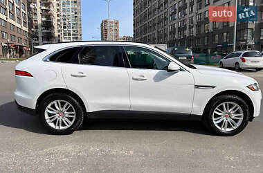 Внедорожник / Кроссовер Jaguar F-Pace 2018 в 