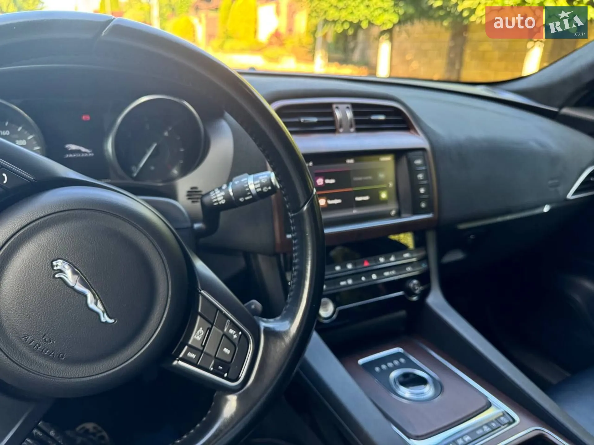 2018 Jaguar F-Pace - мініатюра 33