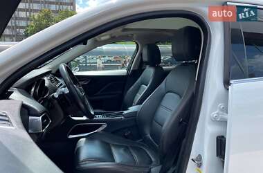 Позашляховик / Кросовер Jaguar F-Pace 2019 в 