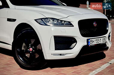 Внедорожник / Кроссовер Jaguar F-Pace 2017 в 