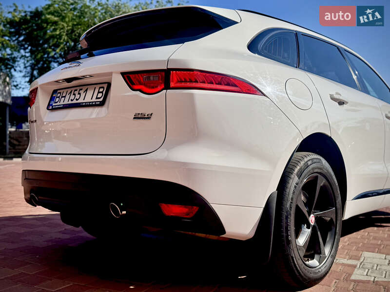 Внедорожник / Кроссовер Jaguar F-Pace 2017 в Одессе