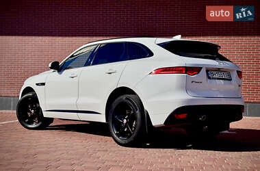 Внедорожник / Кроссовер Jaguar F-Pace 2017 в 