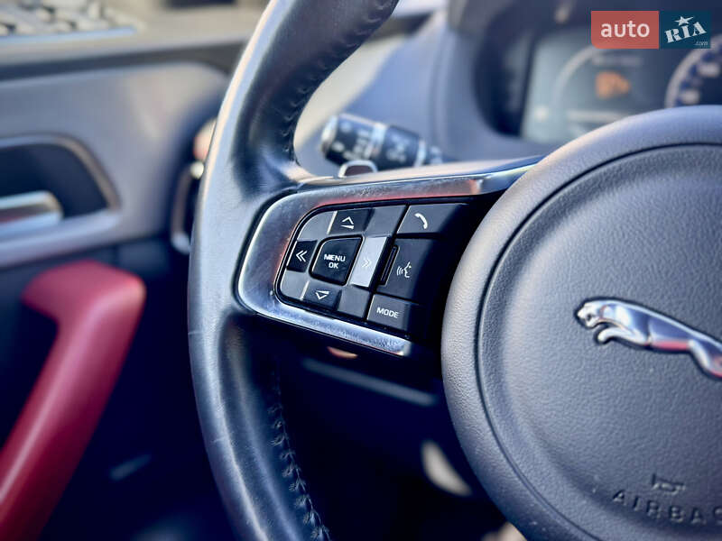 Внедорожник / Кроссовер Jaguar F-Pace 2017 в Одессе