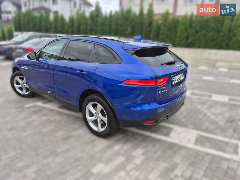 Внедорожник / Кроссовер Jaguar F-Pace 2017 в Ровно