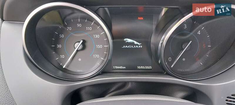 Внедорожник / Кроссовер Jaguar F-Pace 2016 в Киеве