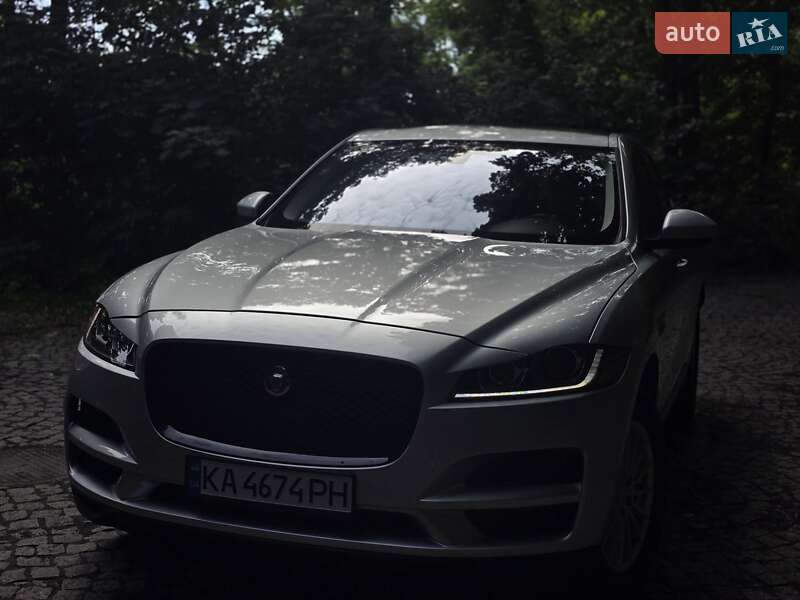 Позашляховик / Кросовер Jaguar F-Pace 2017 в Києві