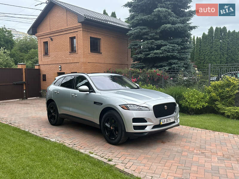 Позашляховик / Кросовер Jaguar F-Pace 2017 в Києві