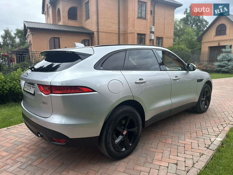 Внедорожник / Кроссовер Jaguar F-Pace 2017 в Киеве