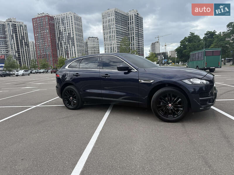 Позашляховик / Кросовер Jaguar F-Pace 2017 в Києві
