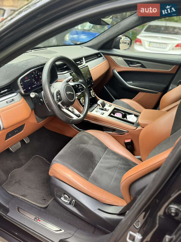 Внедорожник / Кроссовер Jaguar F-Pace 2021 в Киеве