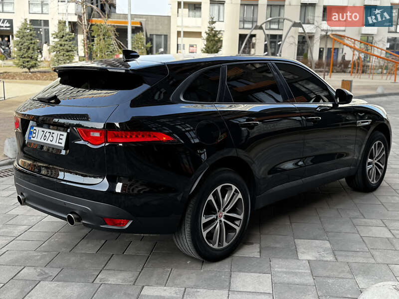 Внедорожник / Кроссовер Jaguar F-Pace 2017 в Киеве