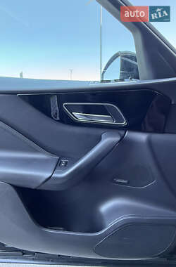 Внедорожник / Кроссовер Jaguar F-Pace 2018 в 