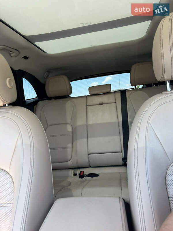 Позашляховик / Кросовер Jaguar F-Pace 2016 в Сумах