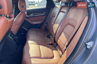 Внедорожник / Кроссовер Jaguar F-Pace 2022 в 