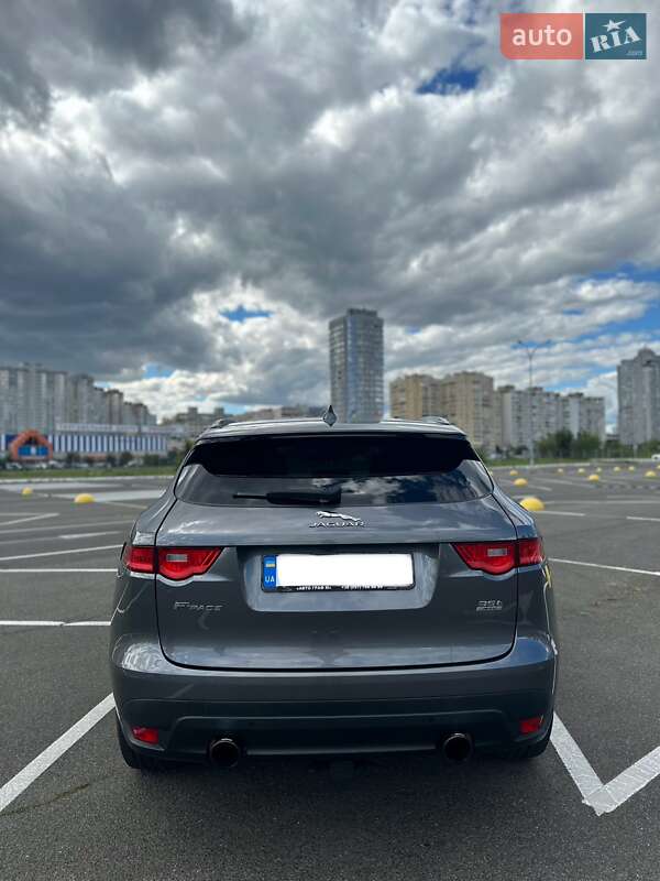 Внедорожник / Кроссовер Jaguar F-Pace 2016 в Харькове