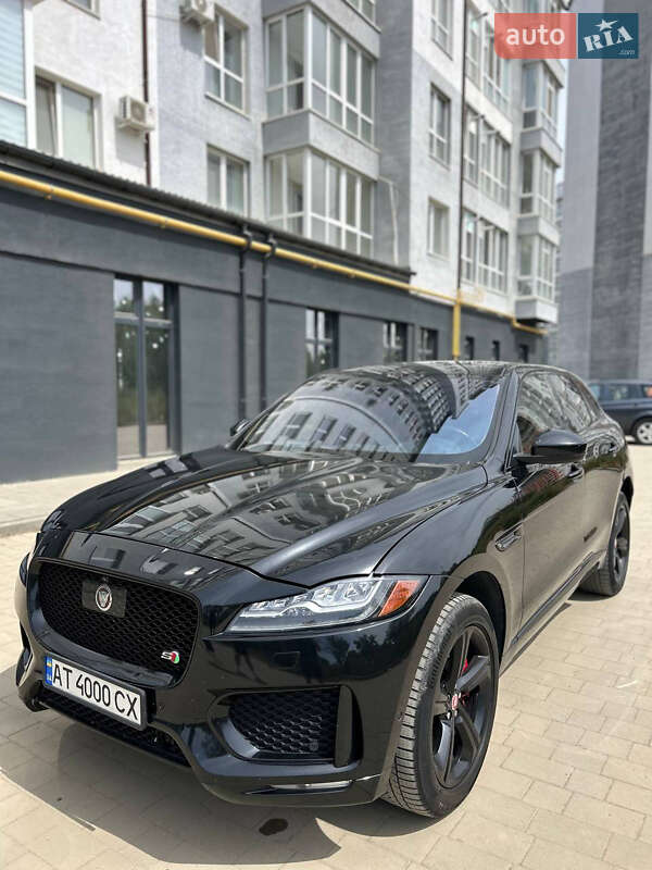 Внедорожник / Кроссовер Jaguar F-Pace 2016 в Ивано-Франковске
