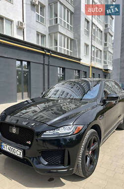 Внедорожник / Кроссовер Jaguar F-Pace 2016 в 