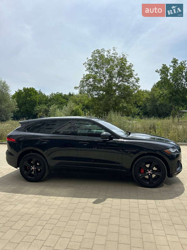 Внедорожник / Кроссовер Jaguar F-Pace 2016 в Ивано-Франковске