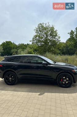 Внедорожник / Кроссовер Jaguar F-Pace 2016 в 