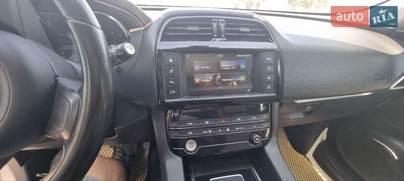 Внедорожник / Кроссовер Jaguar F-Pace 2016 в Виннице фото 19 Внедорожник / Кроссовер Jaguar F-Pace 2016 в Виннице