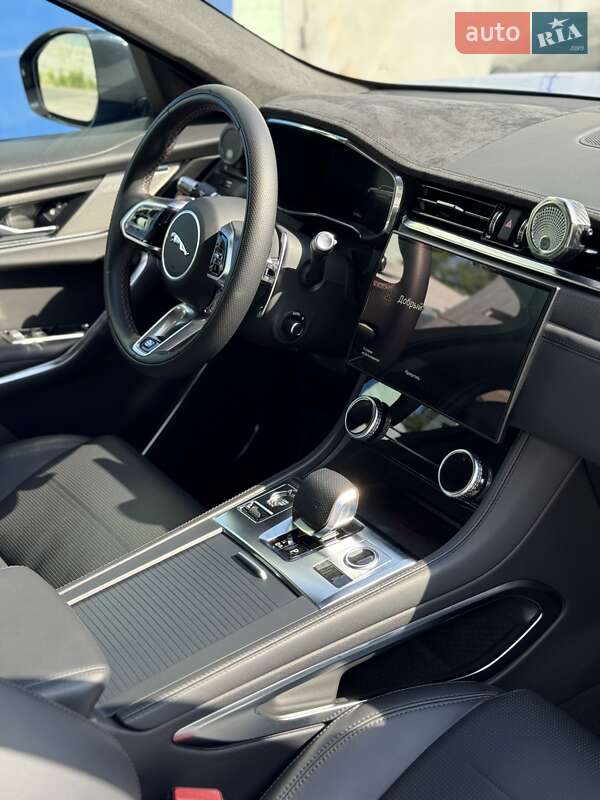 Позашляховик / Кросовер Jaguar F-Pace 2021 в Києві