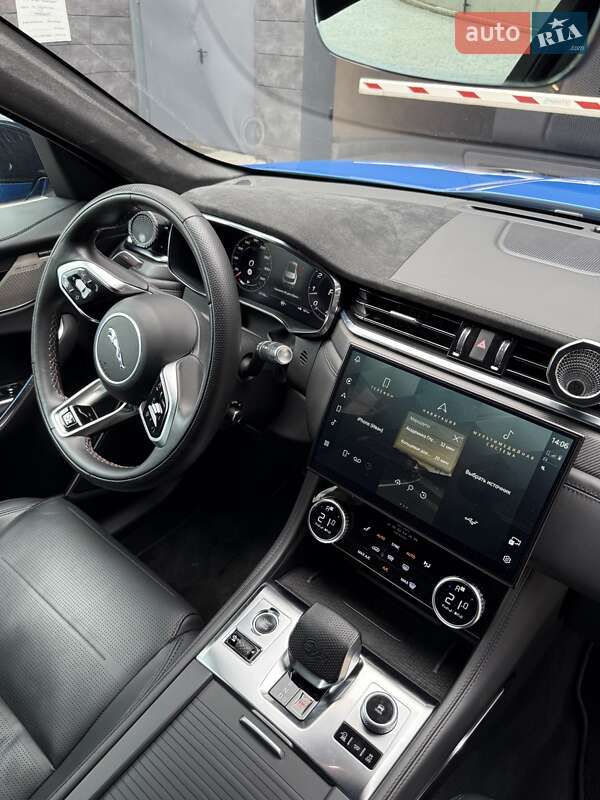 Позашляховик / Кросовер Jaguar F-Pace 2021 в Києві