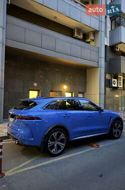 Позашляховик / Кросовер Jaguar F-Pace 2021 в 