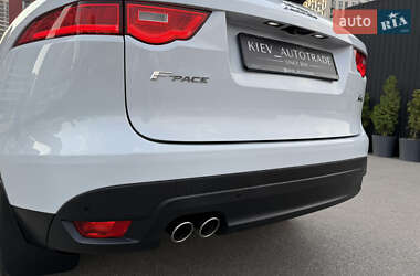Позашляховик / Кросовер Jaguar F-Pace 2016 в 