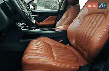 Внедорожник / Кроссовер Jaguar F-Pace 2019 в 