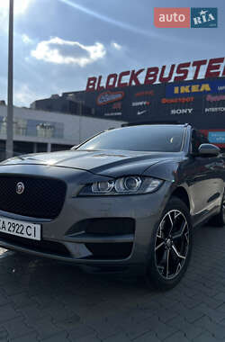 Позашляховик / Кросовер Jaguar F-Pace 2016 в 