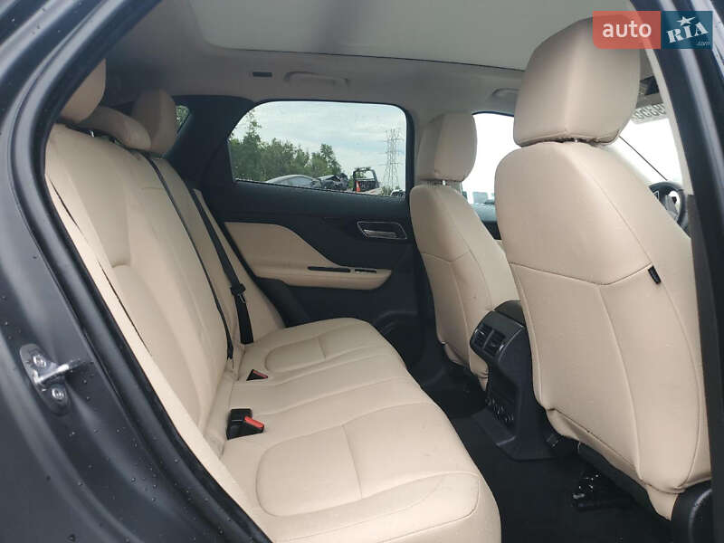 Позашляховик / Кросовер Jaguar F-Pace 2020 в Києві