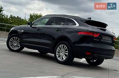 Позашляховик / Кросовер Jaguar F-Pace 2017 в 