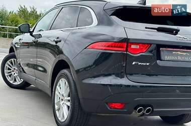 Позашляховик / Кросовер Jaguar F-Pace 2017 в 