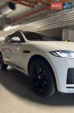 Внедорожник / Кроссовер Jaguar F-Pace 2021 в 