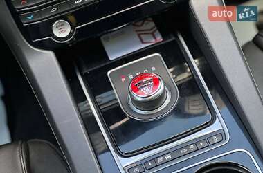 Позашляховик / Кросовер Jaguar F-Pace 2016 в 