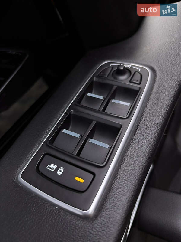 Позашляховик / Кросовер Jaguar F-Pace 2020 в Києві фото 25 Позашляховик / Кросовер Jaguar F-Pace 2020 в Києві