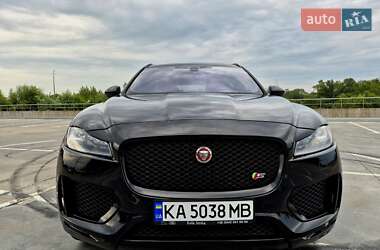 Позашляховик / Кросовер Jaguar F-Pace 2017 в 