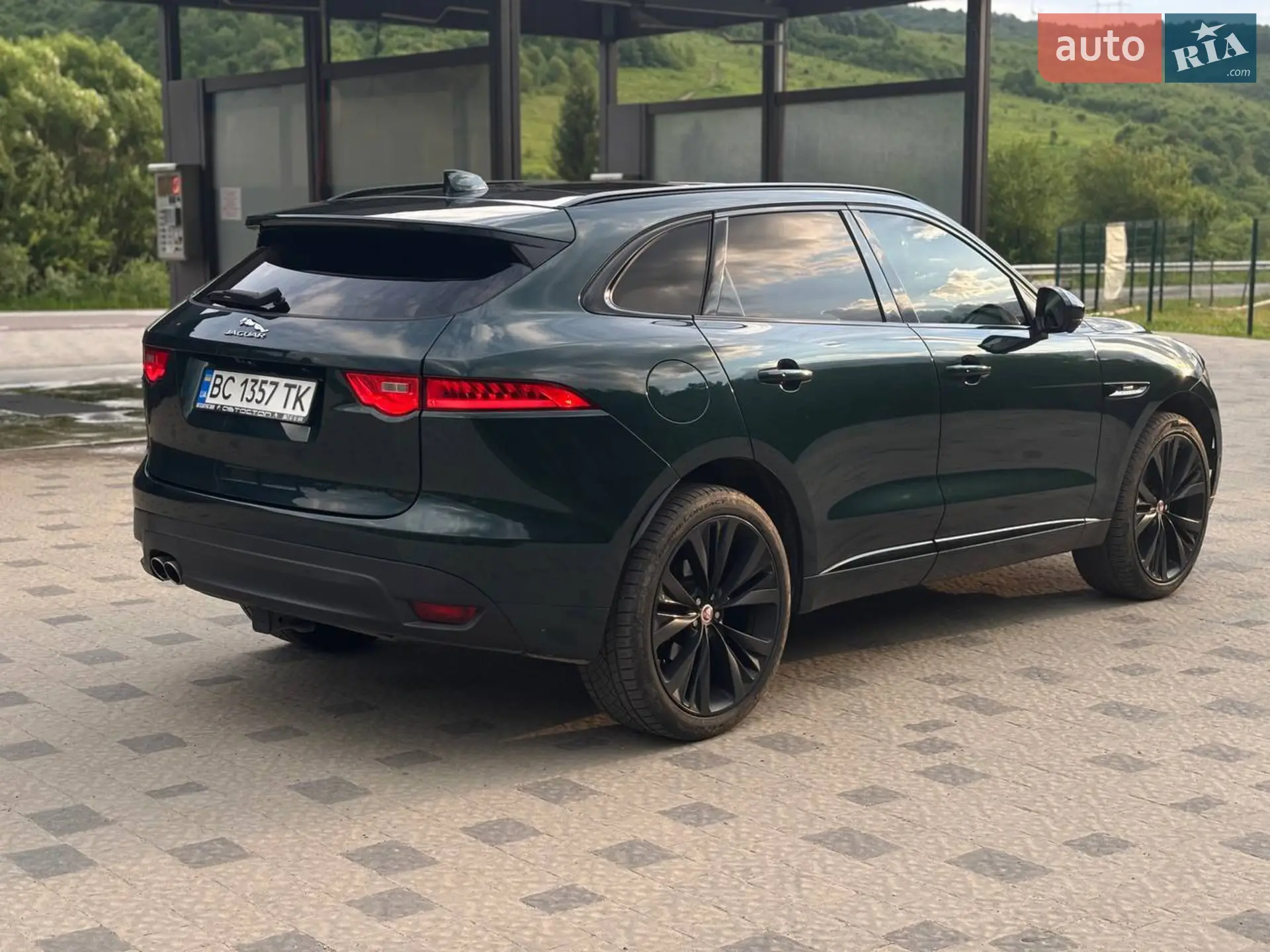2016 Jaguar F-Pace - мініатюра 13