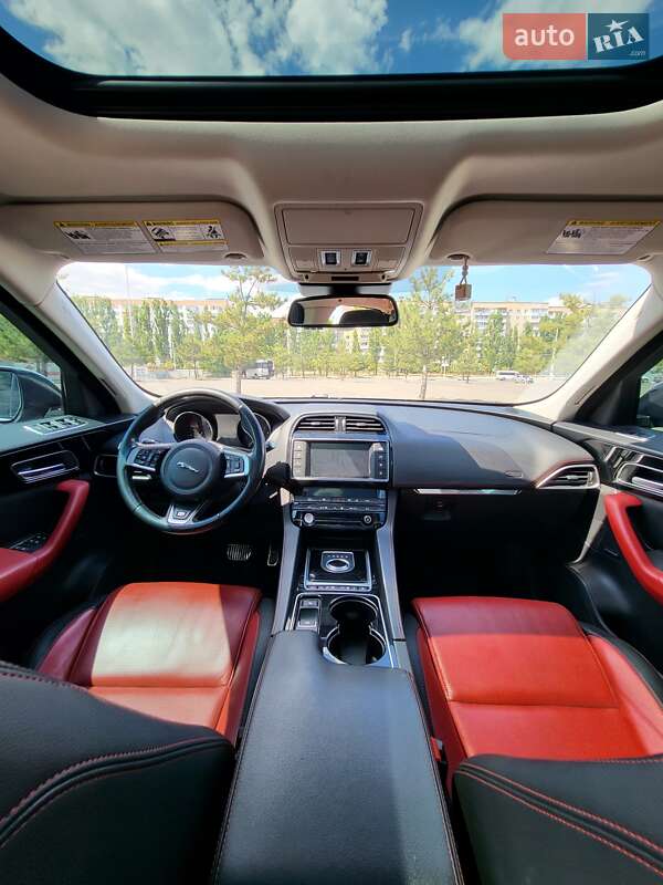 Позашляховик / Кросовер Jaguar F-Pace 2016 в Миколаєві