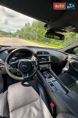 Внедорожник / Кроссовер Jaguar F-Pace 2016 в 