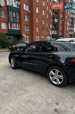 Внедорожник / Кроссовер Jaguar F-Pace 2017 в 