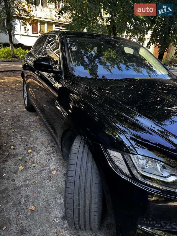 Внедорожник / Кроссовер Jaguar F-Pace 2020 в Киеве