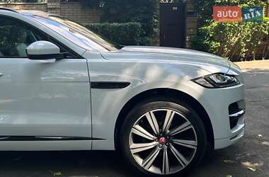 Внедорожник / Кроссовер Jaguar F-Pace 2018 в 