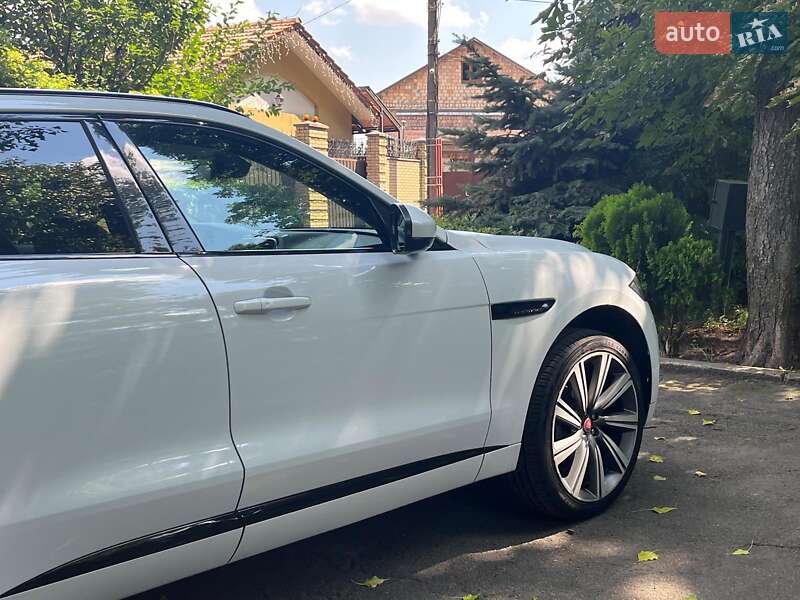 Позашляховик / Кросовер Jaguar F-Pace 2018 в Києві