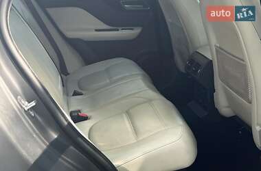 Внедорожник / Кроссовер Jaguar F-Pace 2018 в 