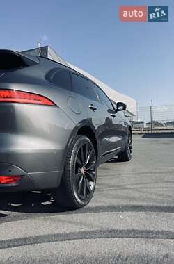 Позашляховик / Кросовер Jaguar F-Pace 2017 в 