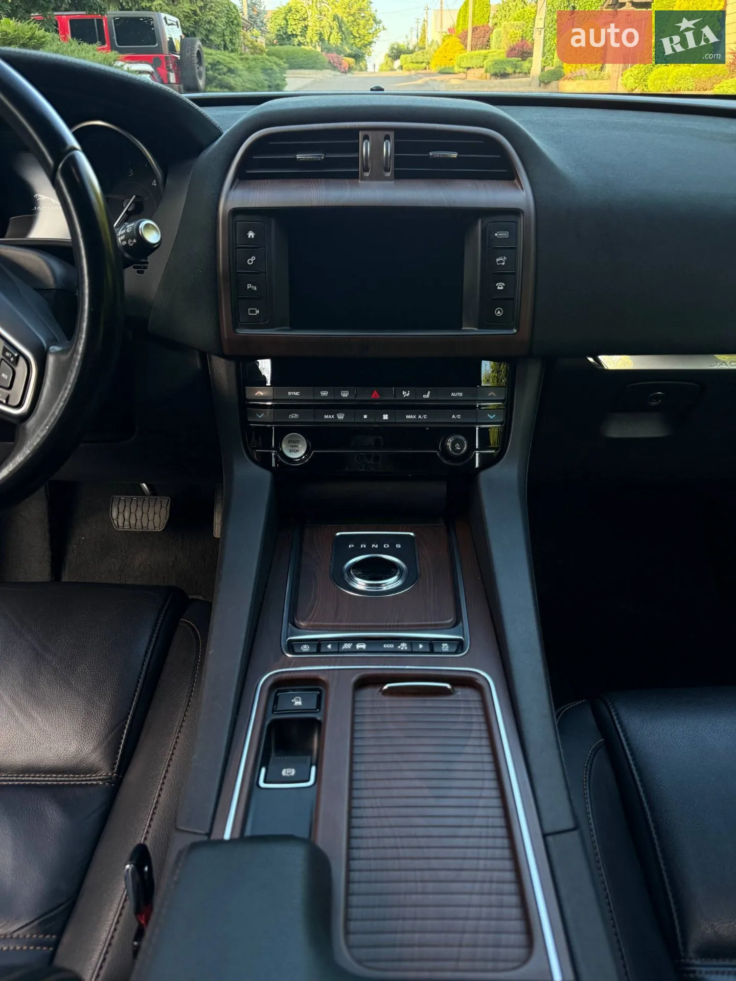 2018 Jaguar F-Pace - мініатюра 4