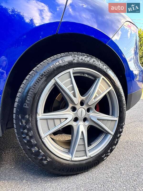 Позашляховик / Кросовер Jaguar F-Pace 2018 в Дніпрі фото 10 Позашляховик / Кросовер Jaguar F-Pace 2018 в Дніпрі